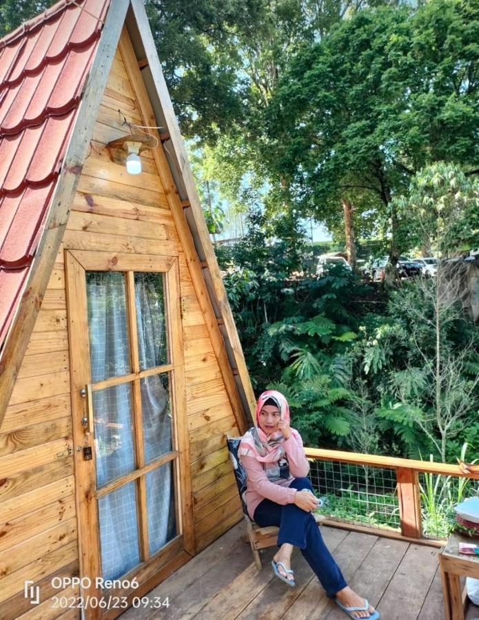 Penginapan Segitiga 2 Bandung Zewnętrze zdjęcie
